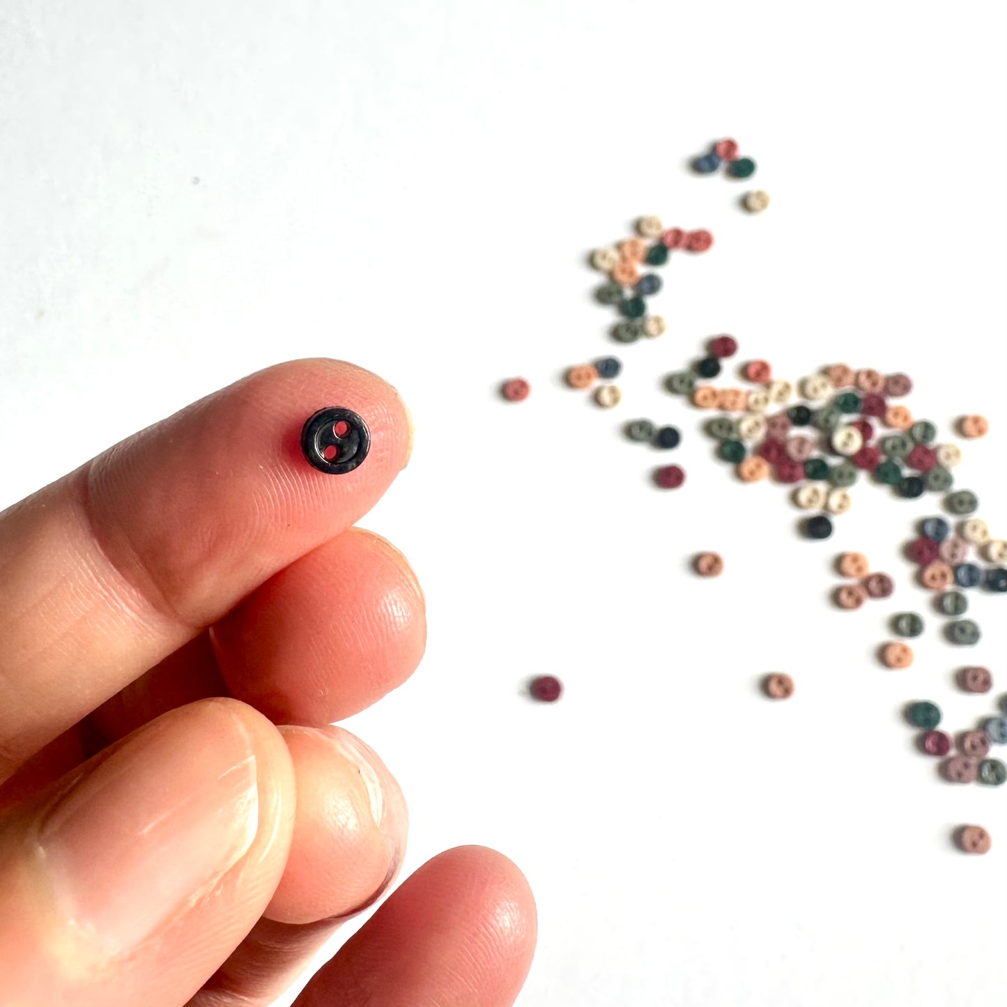 Mini buttons 4mm tiny buttons neutral