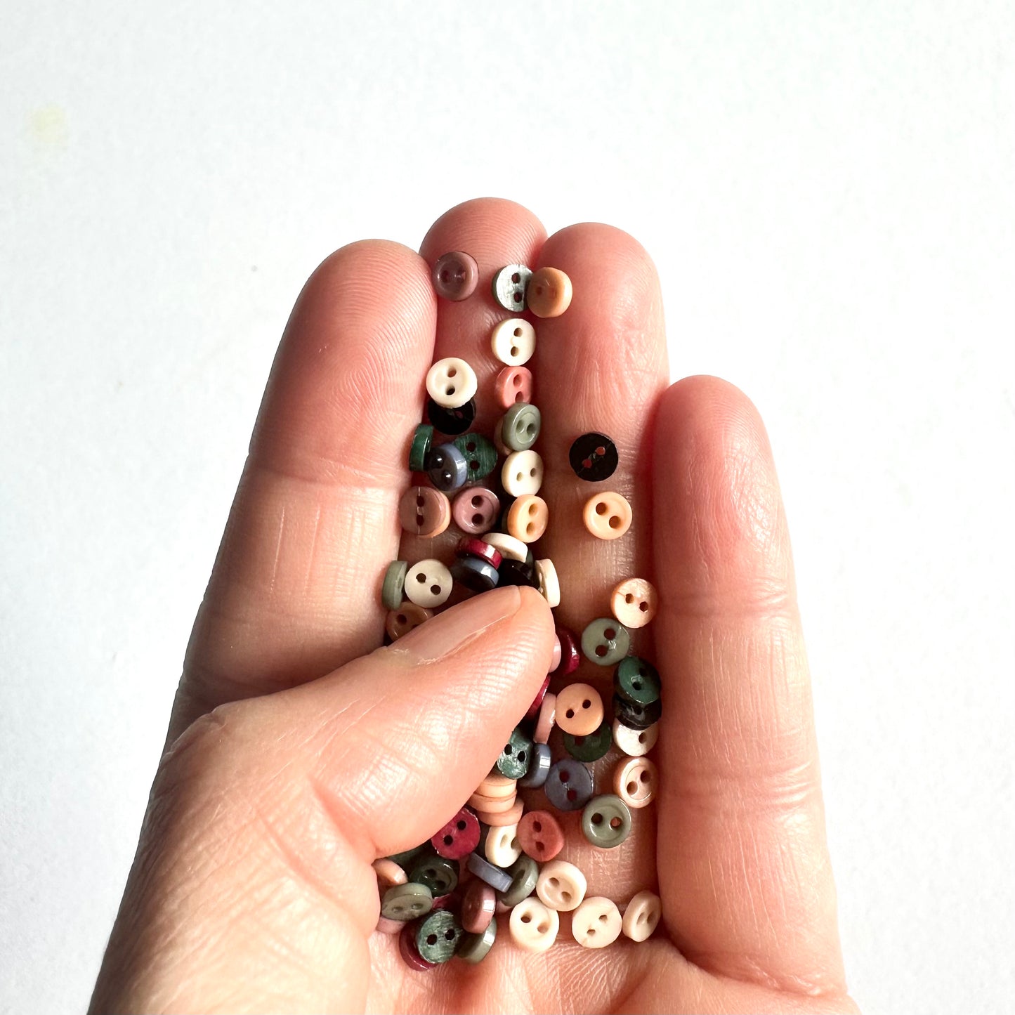 Mini buttons 4mm tiny buttons neutral