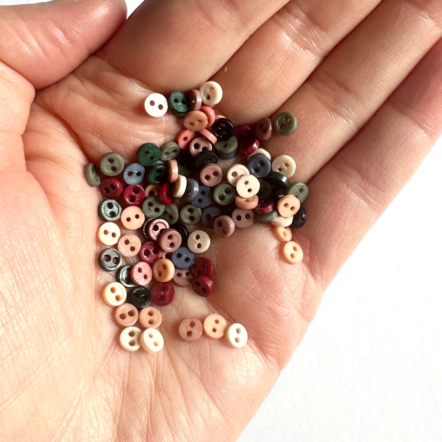 Mini buttons 4mm tiny buttons neutral