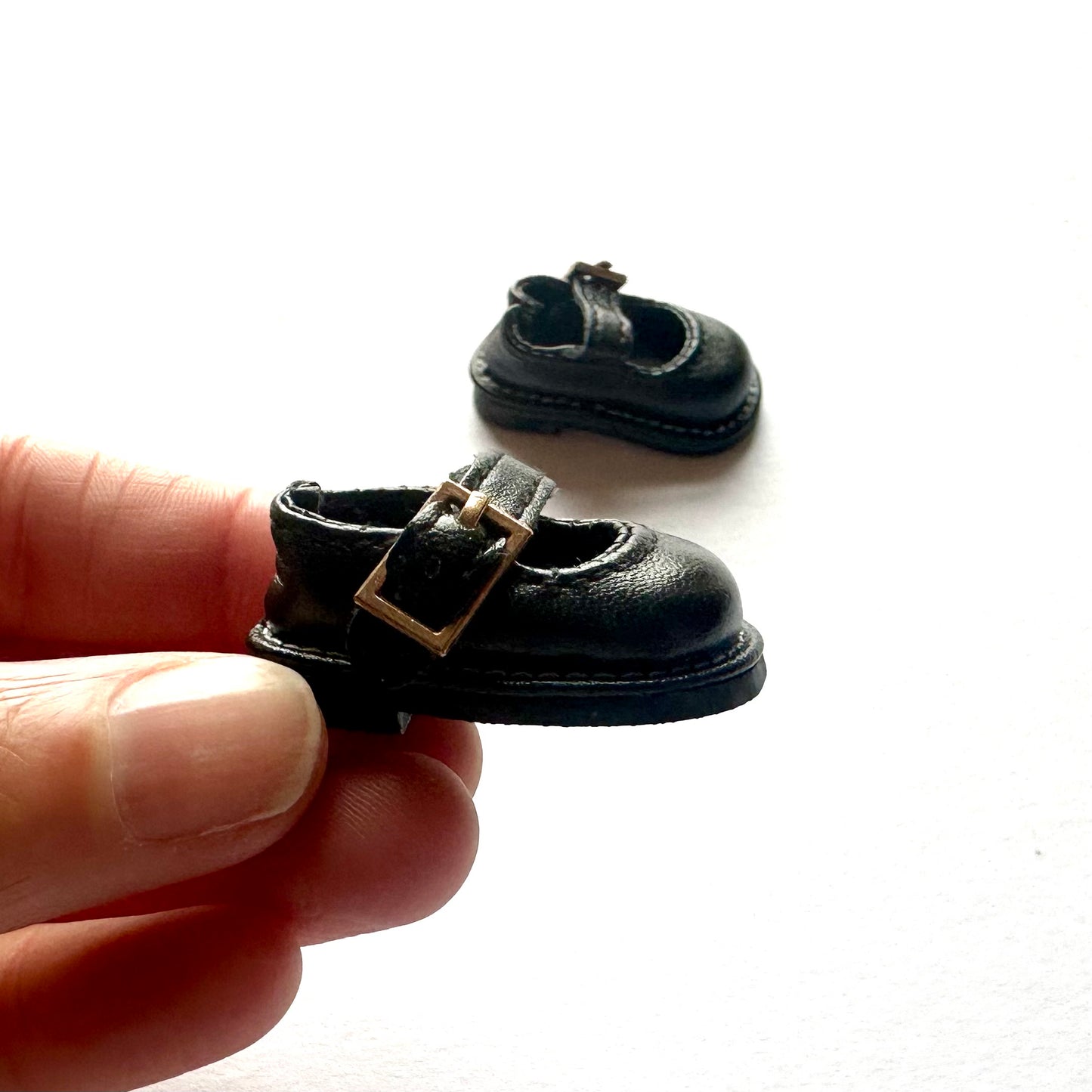 Doll buckle shoes leather Vintage style