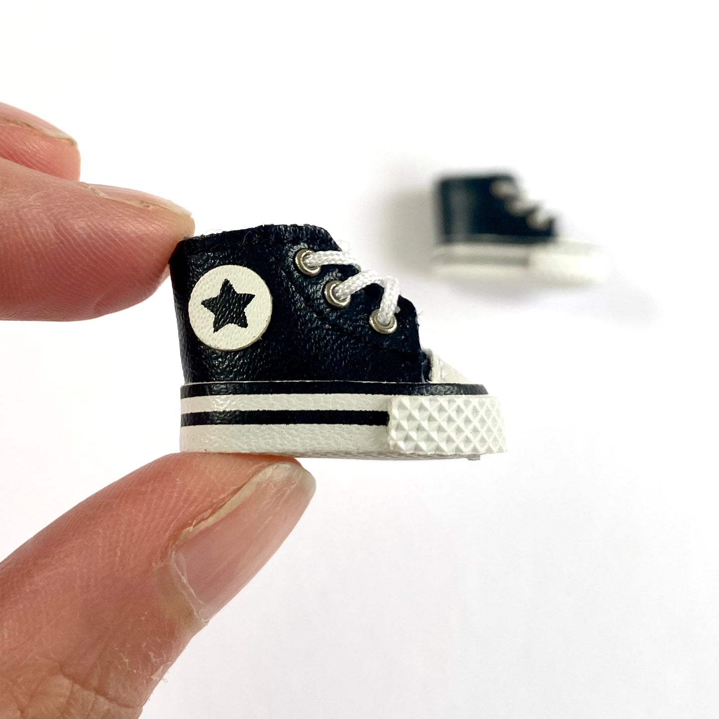 Doll shoes Blythe Doll trainers Black leather Mini shoes 1/6 scale tiny Miniature High top Sports shoes - Blacksparrowuk