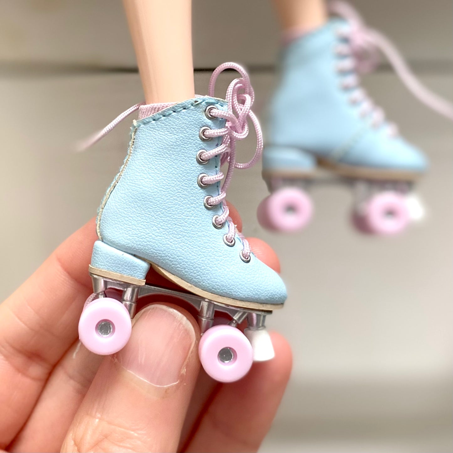 Doll roller skate boots Blythe 1/6 scale Blue leather Obitsu 24 BJD dolls rollerskates - Blacksparrowuk