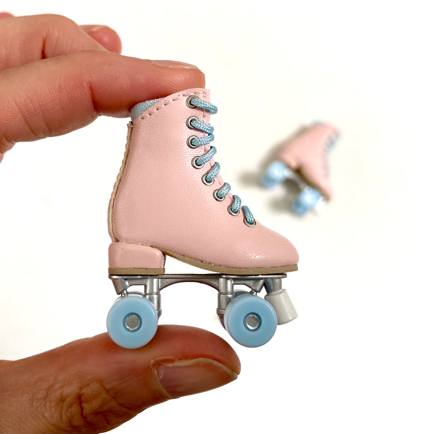 Doll roller skate boots Blythe 1/6 scale Pink leather Obitsu 24 BJD dolls rollerskates - Blacksparrowuk
