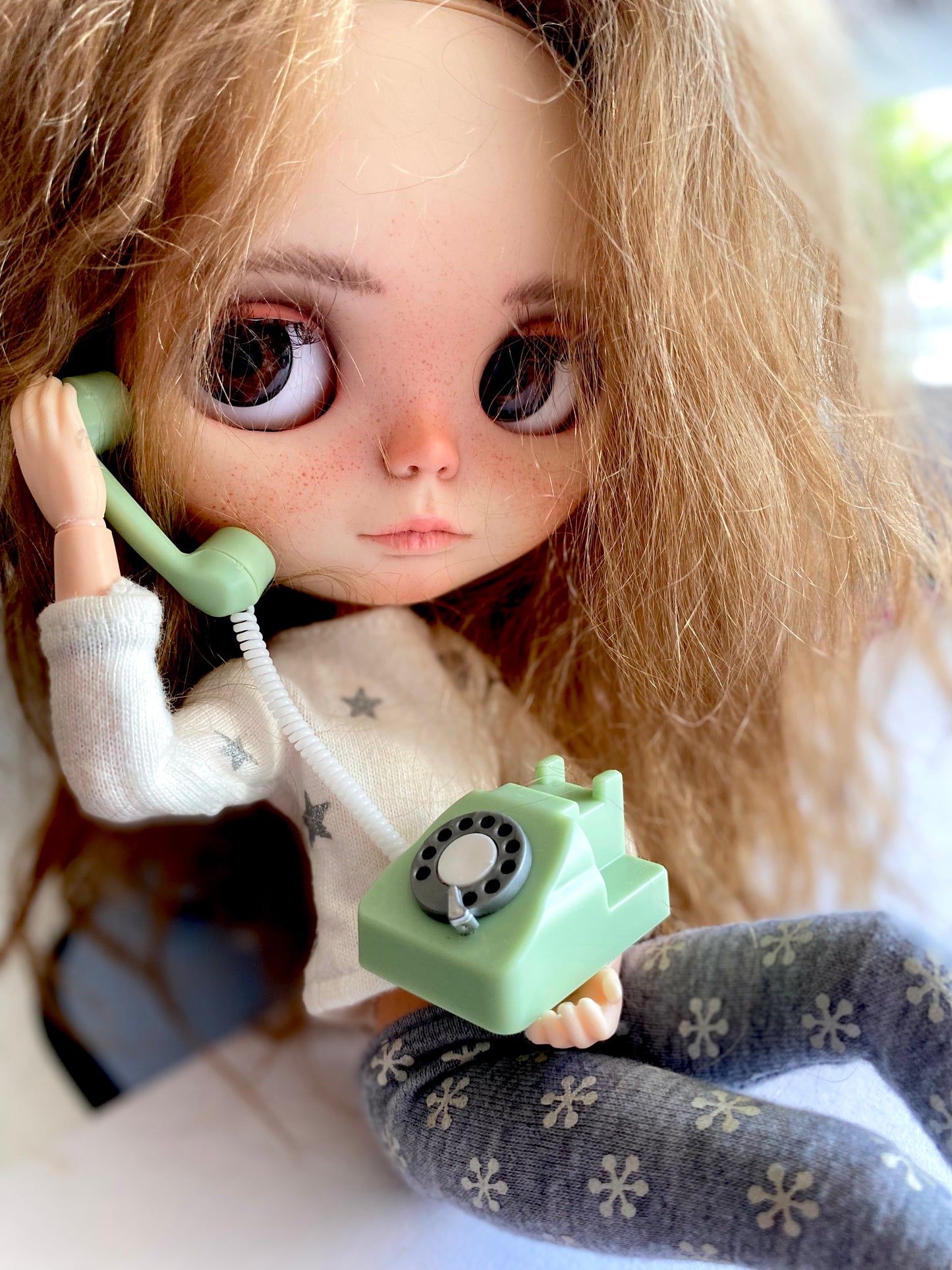 Miniature phone 1/6 scale realistic retro telephone with turning dial Blythe dollhouse accessory - Blacksparrowuk