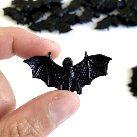 Mini bats Black plastic miniature Bats for Halloween decoration 40mm x 20mm - Blacksparrowuk