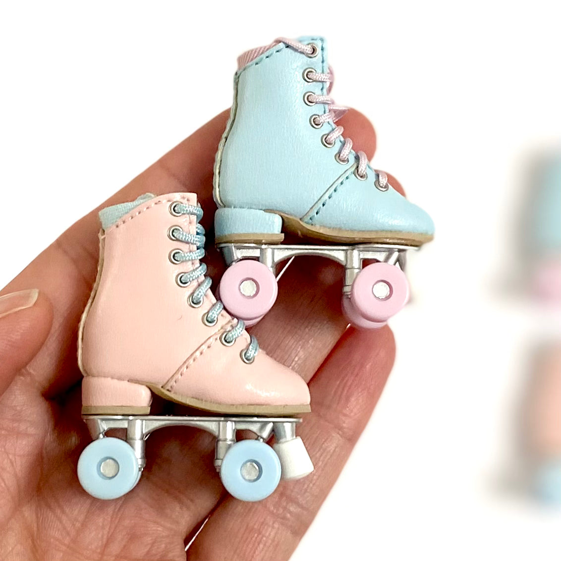 Doll roller skate boots Blythe 1/6 scale Pink leather Obitsu 24 BJD dolls rollerskates - Blacksparrowuk