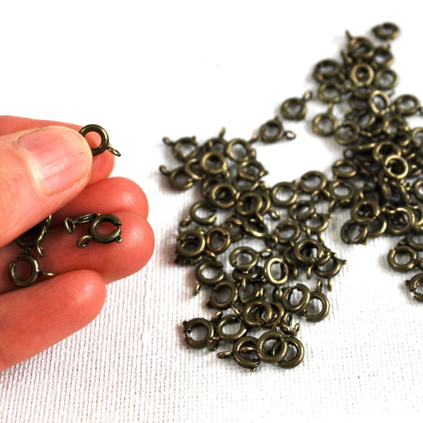 5mm metal Spring clasps - Blacksparrowuk