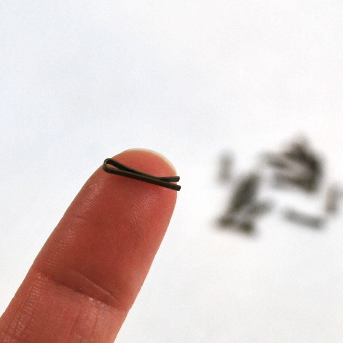Doll hair clips 2pcs Mini Hairpins 10mm tiny Bobby pins - Blacksparrowuk