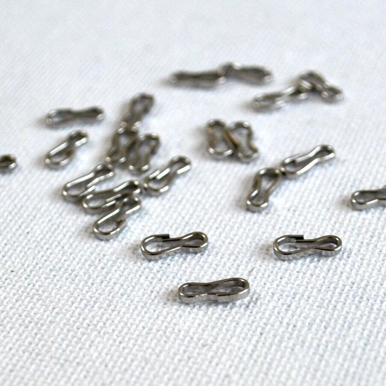 Mini buckles 9mm hooks Stainless steel clasp Miniature lanyard - Blacksparrowuk