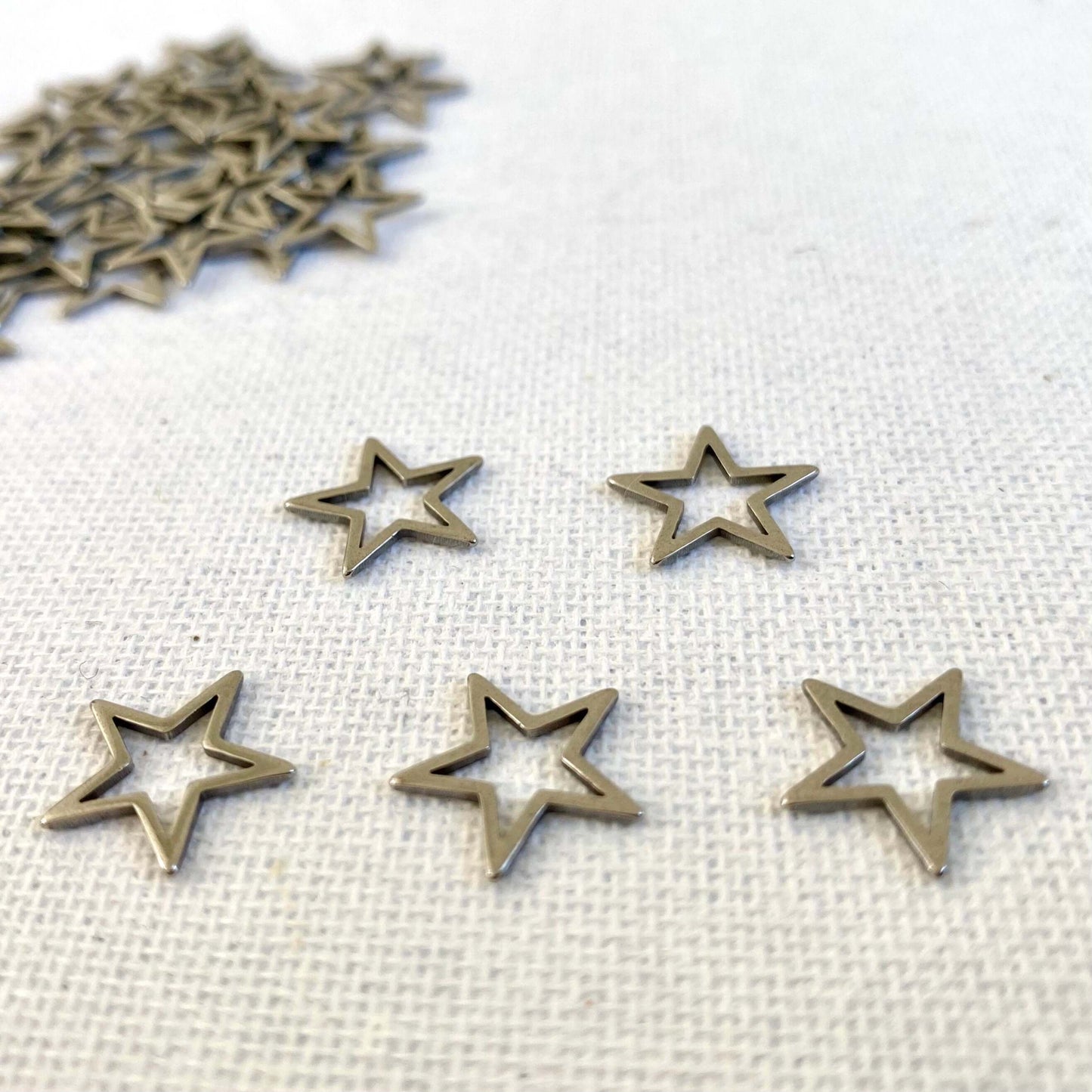 13mm Stainless steel Tiny star silver charm pentacle - Blacksparrowuk