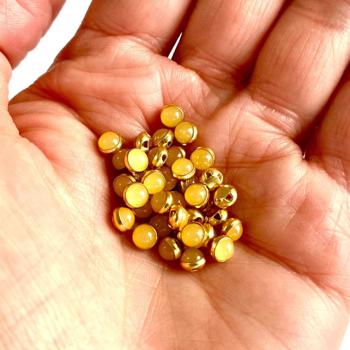Tiny buttons for Doll clothes Faux pearl 4mm shank buttons - Blacksparrowuk