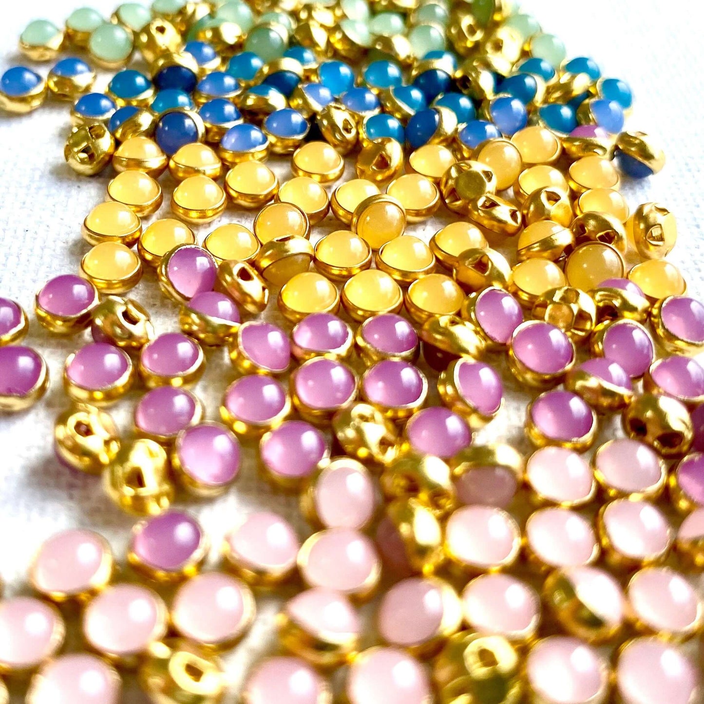 Tiny buttons for Doll clothes Faux pearl 4mm shank buttons - Blacksparrowuk