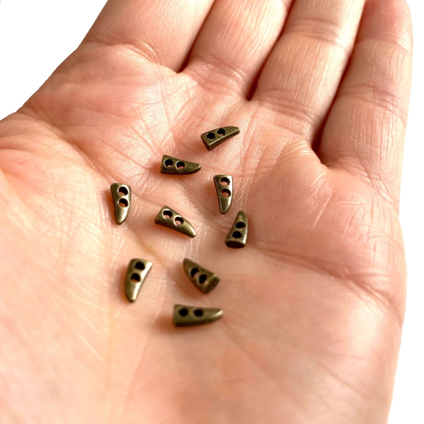 Mini toggle Metal Horn Button tiny button 7mm - Blacksparrowuk