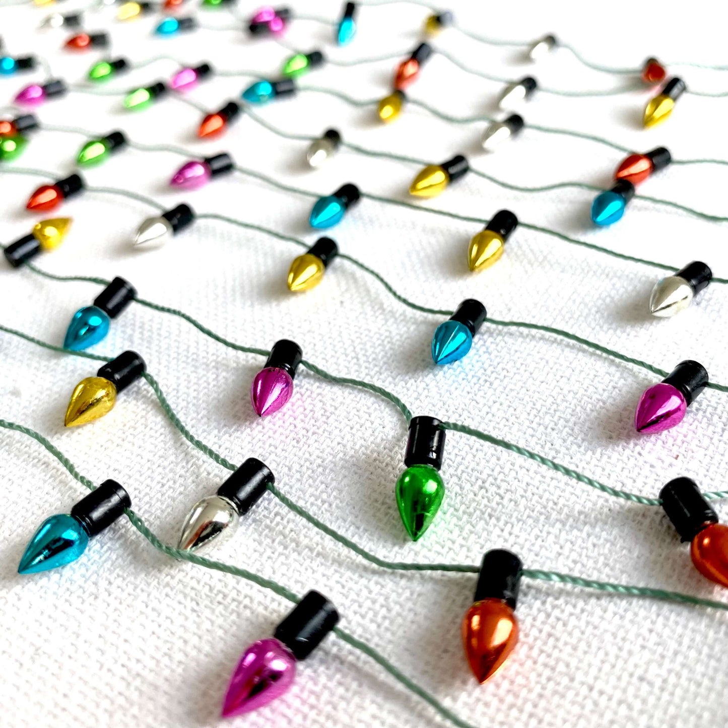 Christmas lights 1mtr String of miniature Christmas tree Fairy lights Metalic multicoloured - Blacksparrowuk