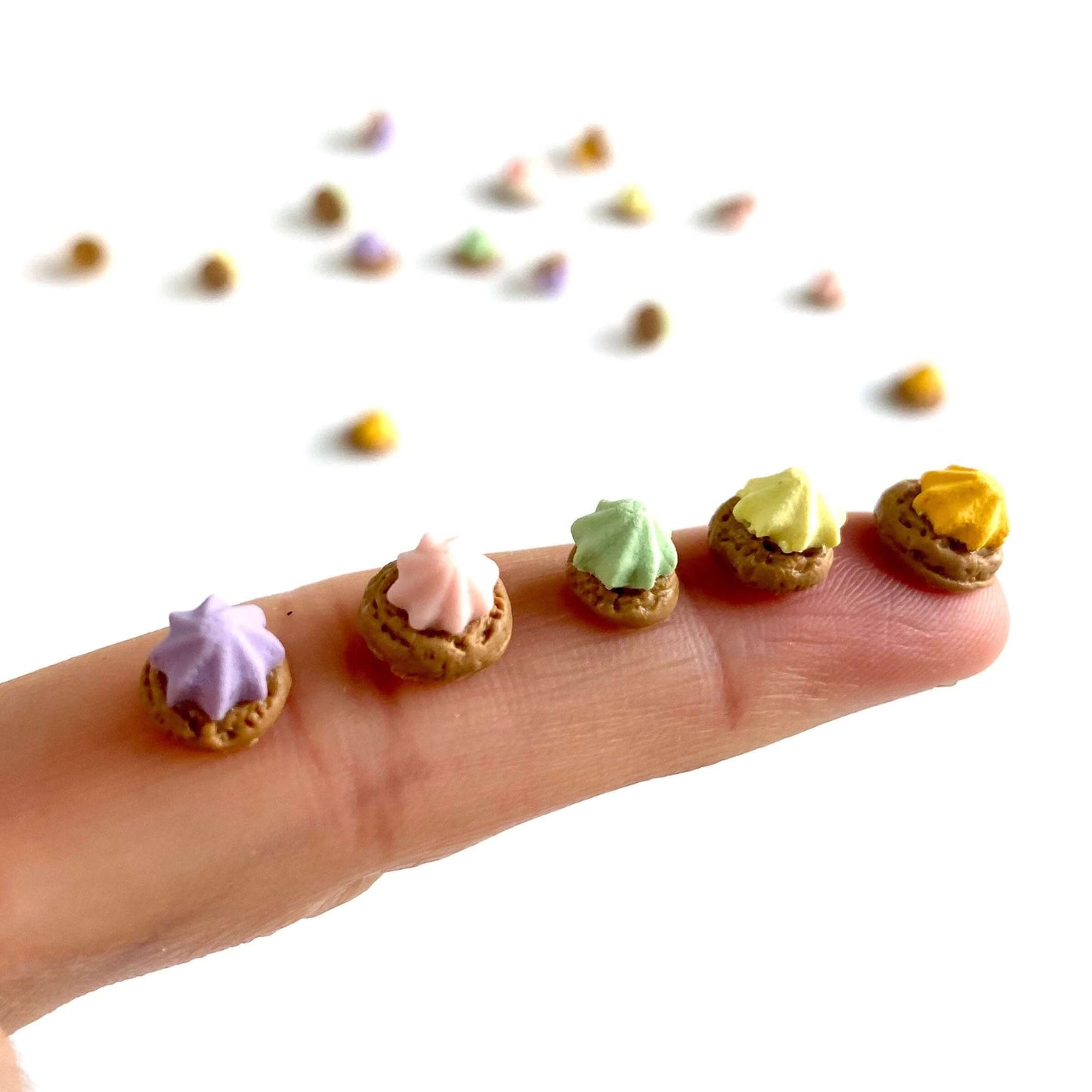 Iced gem biscuits Mini cookies Dollhouse miniatures - Blacksparrowuk