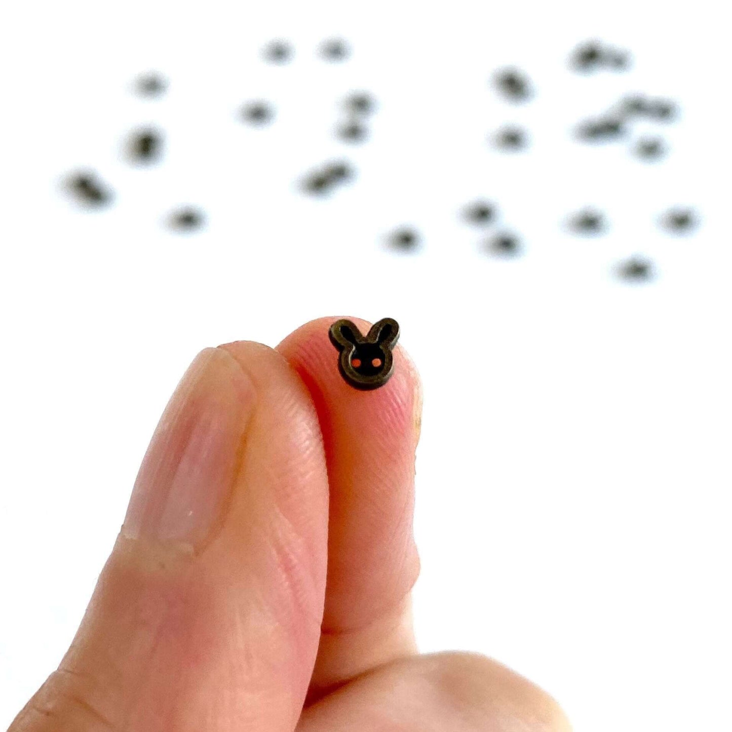 4mm Mini bunny Rabbit buttons 10pcs - Blacksparrowuk