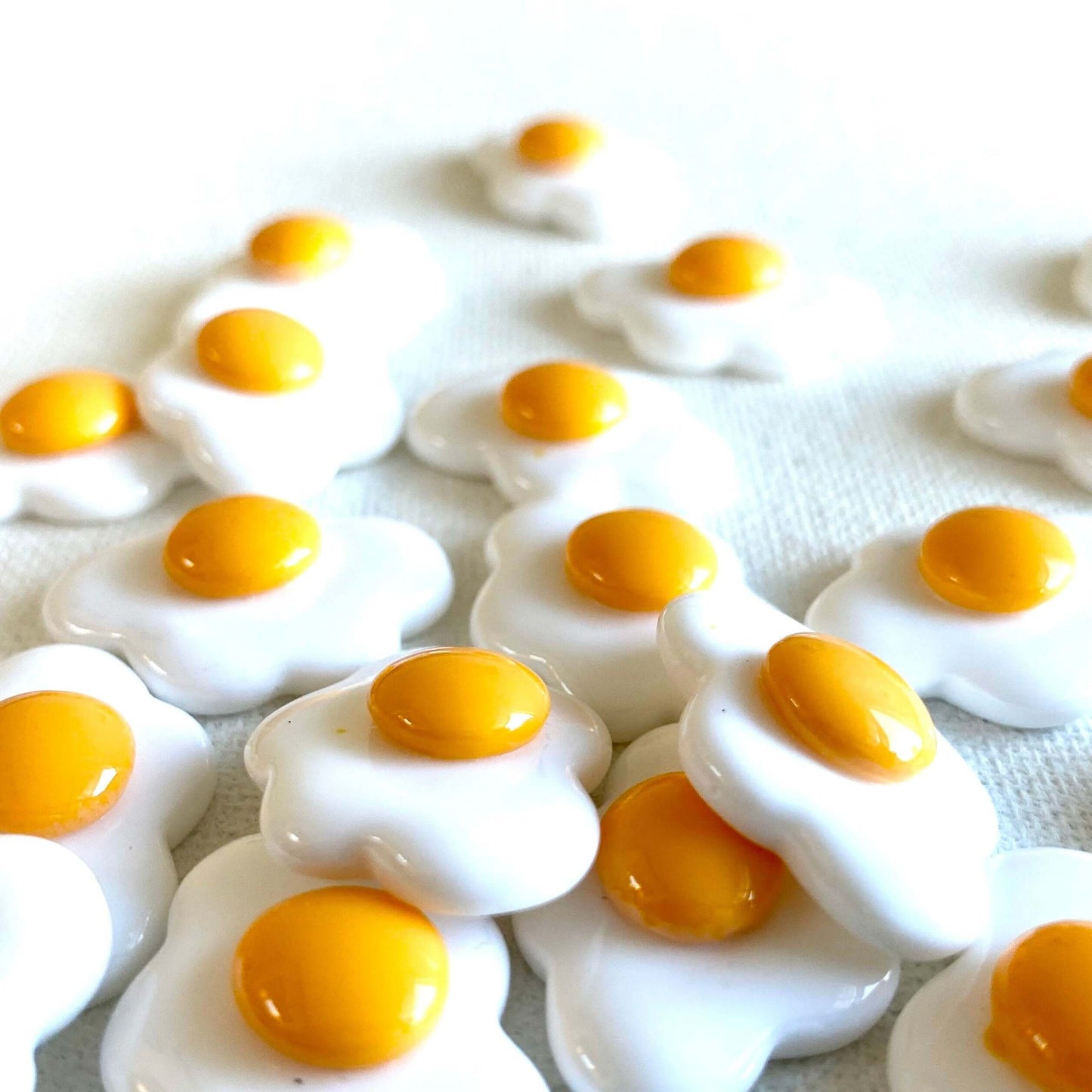 Fried egg cabochon Resin Flat back Mini play food - Blacksparrowuk