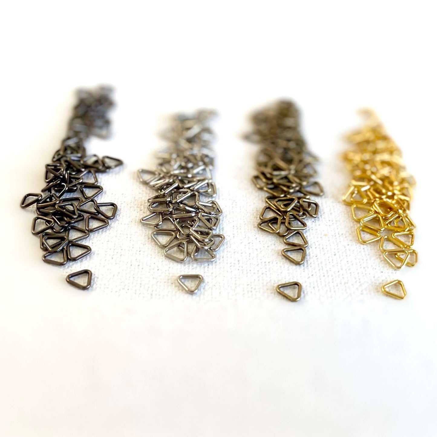 Mini Ultra small 4mm Triangle Buckles Metal - Blacksparrowuk