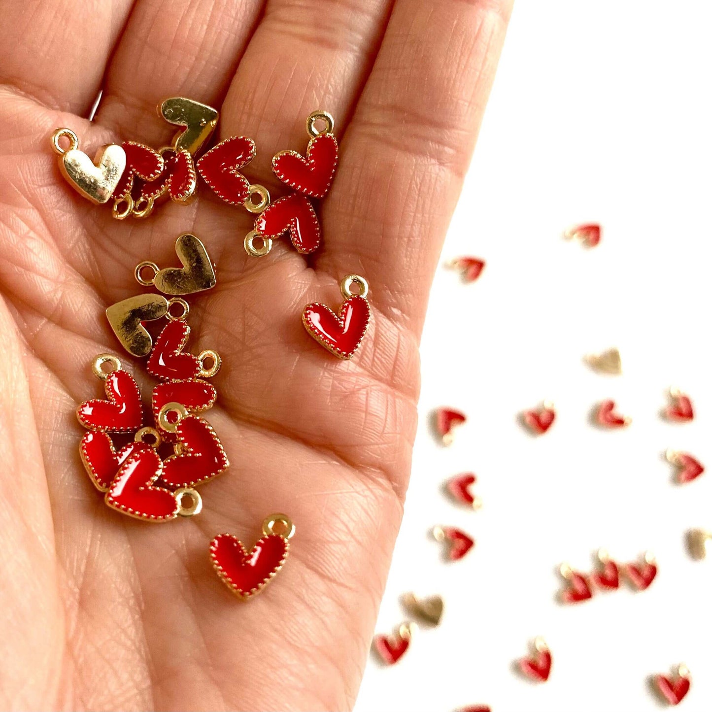 Tiny enamel Heart charms red heart pendants Love heart tags - Blacksparrowuk
