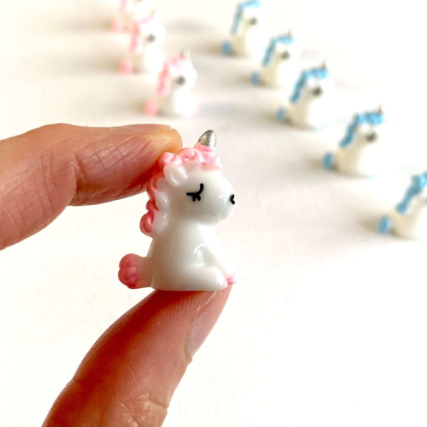 Tiny resin Unicorns Set of 2 Cake decoration Terrarium Fairy Garden figurines - Blacksparrowuk