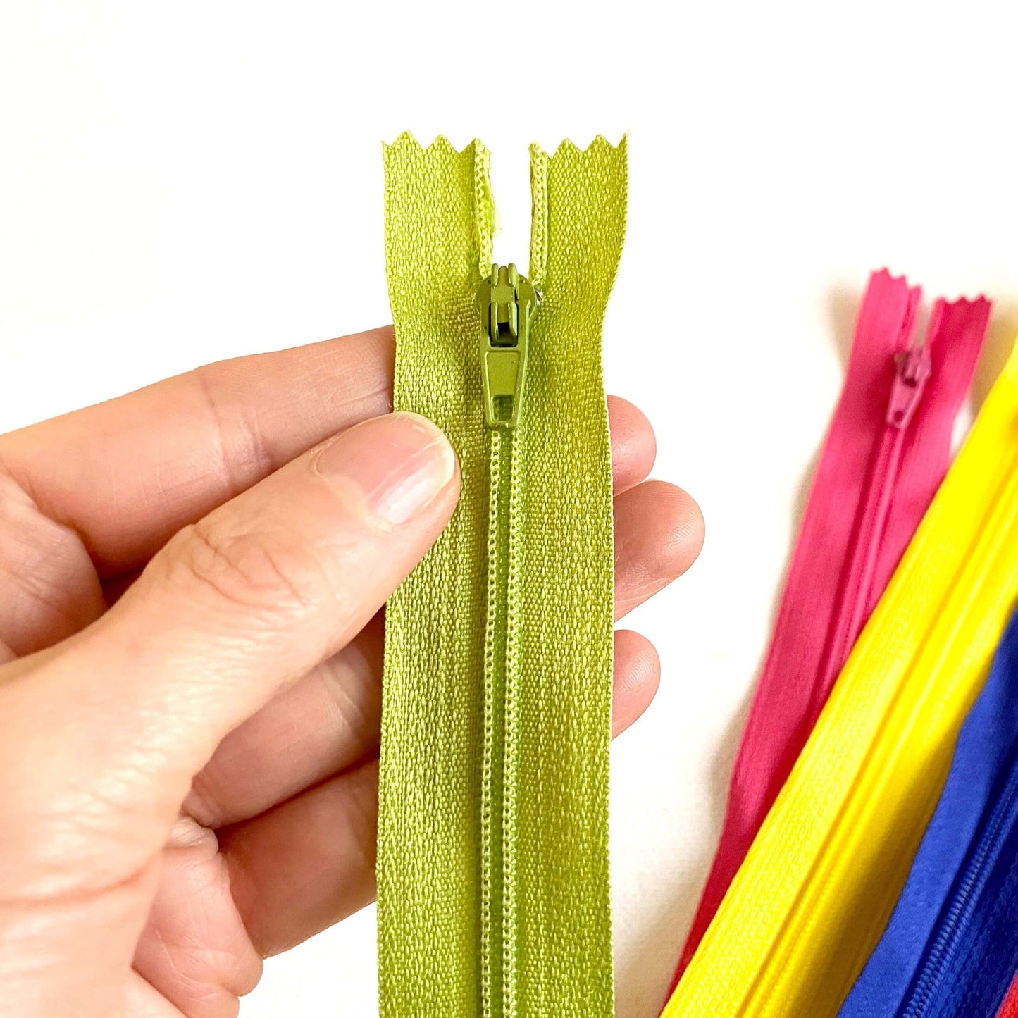 Cushion zips 35cm and 50cm Quality Nylon coil zippers - Blacksparrowuk