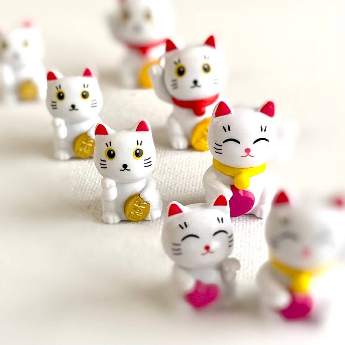 Kawaii Tiny Lucky Cats set of 2 Maneki Neko - Blacksparrowuk