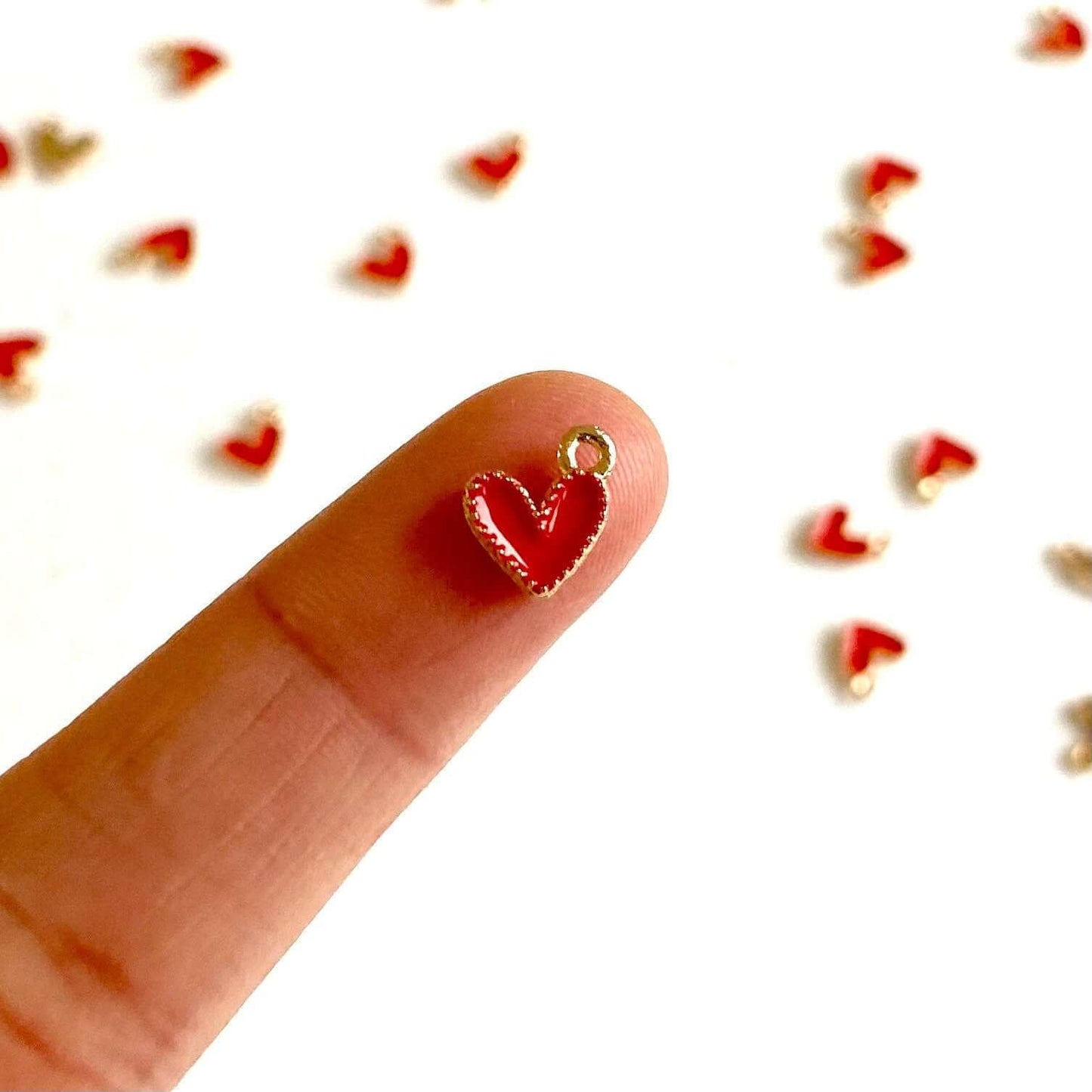 Tiny enamel Heart charms red heart pendants Love heart tags - Blacksparrowuk