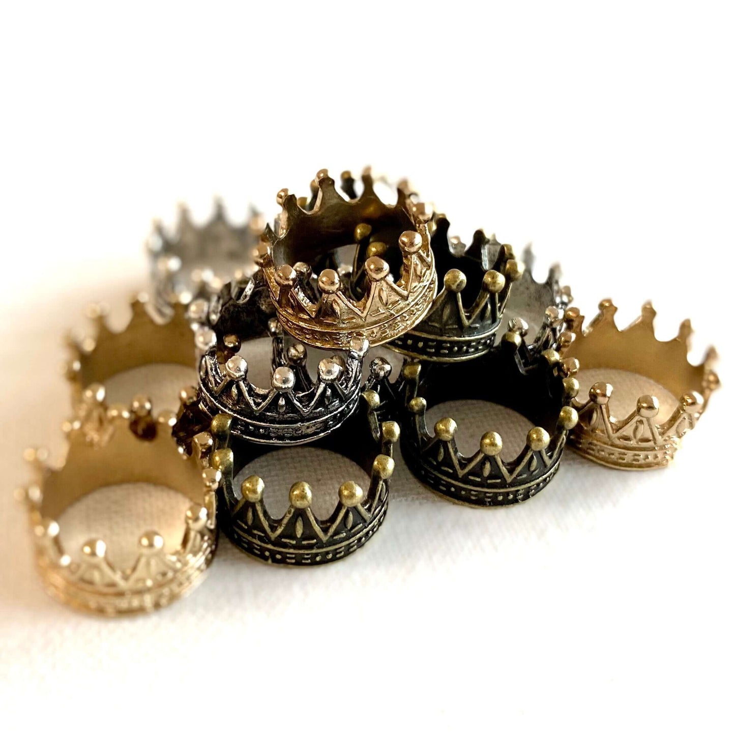 Metal Doll Crown Dollhouse Miniature 1/12 scale - Blacksparrowuk
