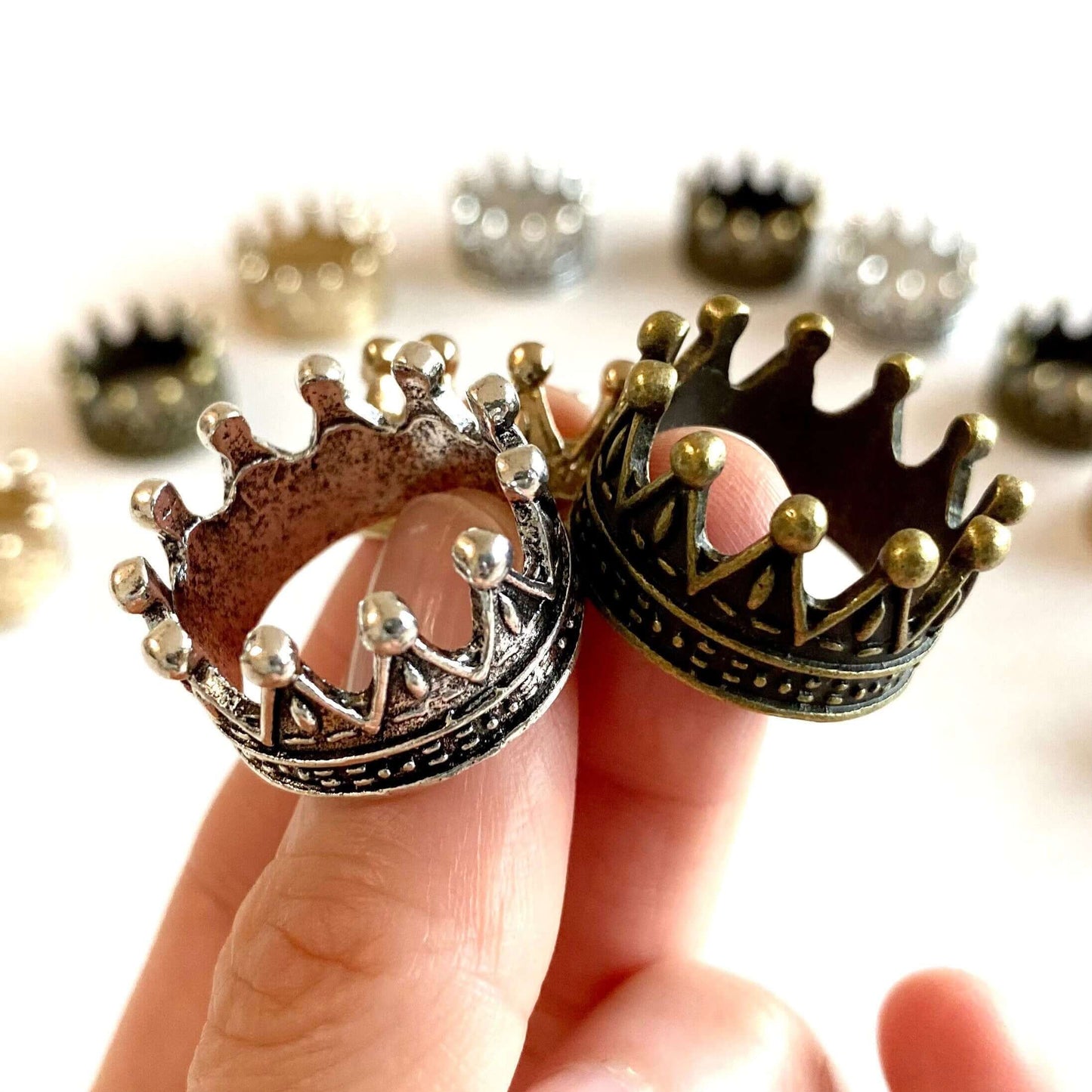 Metal Doll Crown Dollhouse Miniature 1/12 scale - Blacksparrowuk