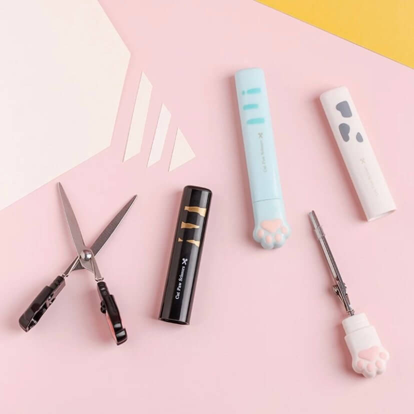 Cute pastel Kawaii kitsch Mini scissors with protective case Kitty Cat paw - Blacksparrowuk