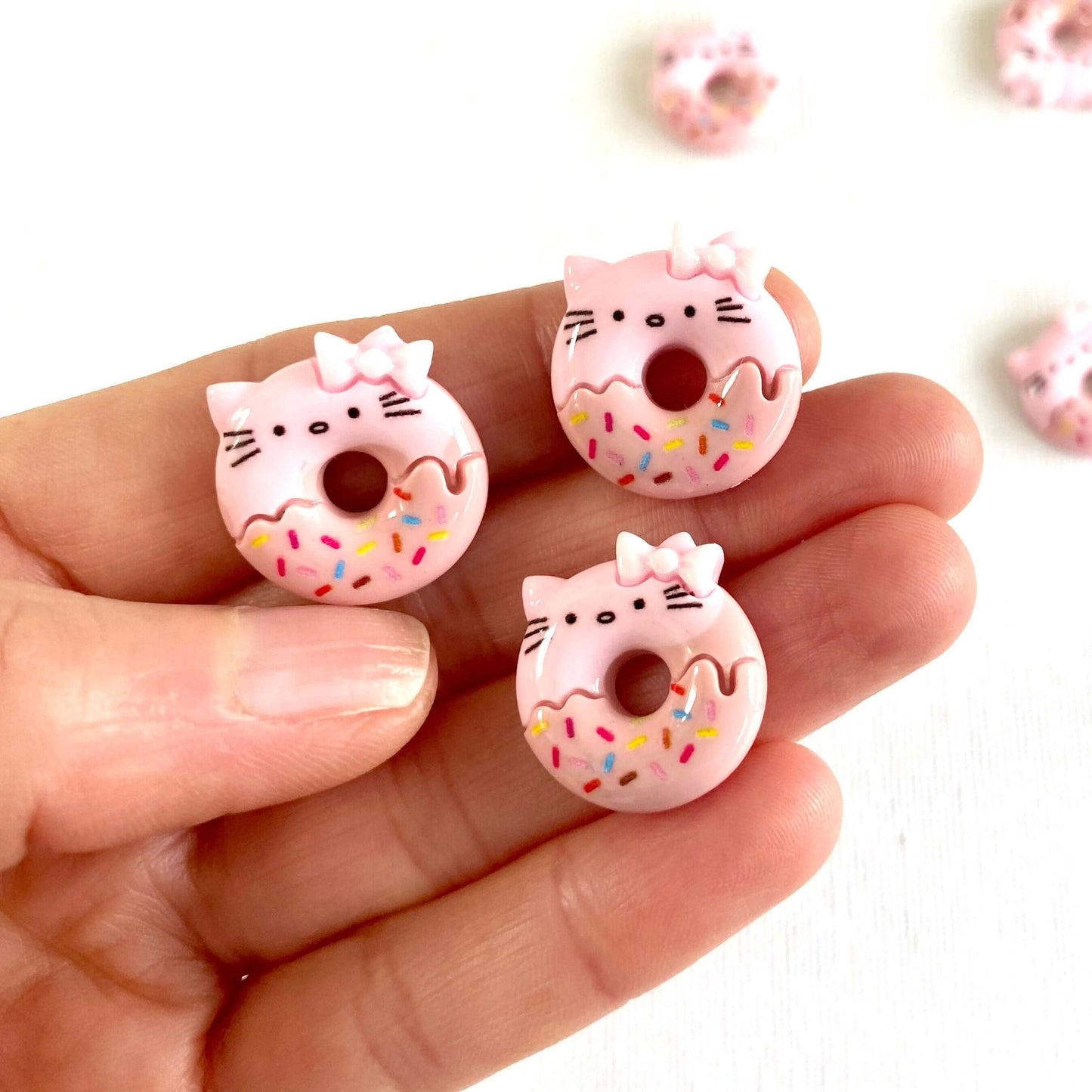 Kawaii Cute resin Kitty Doughnut cake Flatback charms - Blacksparrowuk