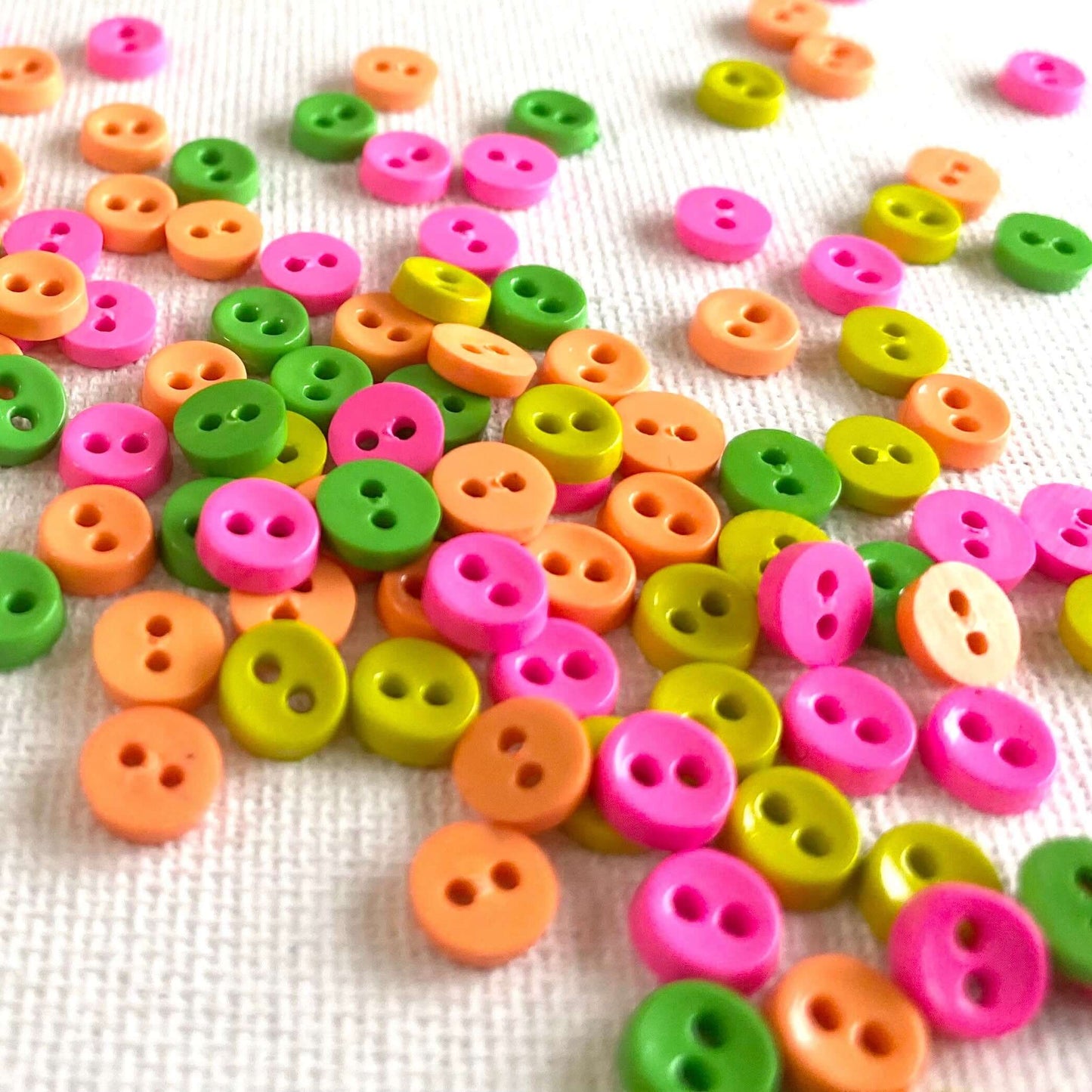 Mini buttons 7mm tiny buttons Neon colour - Blacksparrowuk
