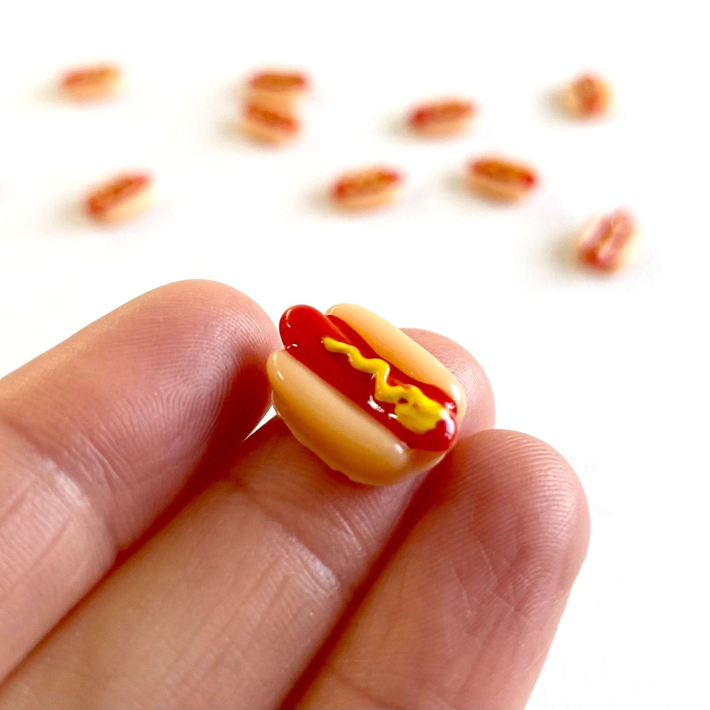 Miniature hotdog 1/12 scale Food decoden - Blacksparrowuk