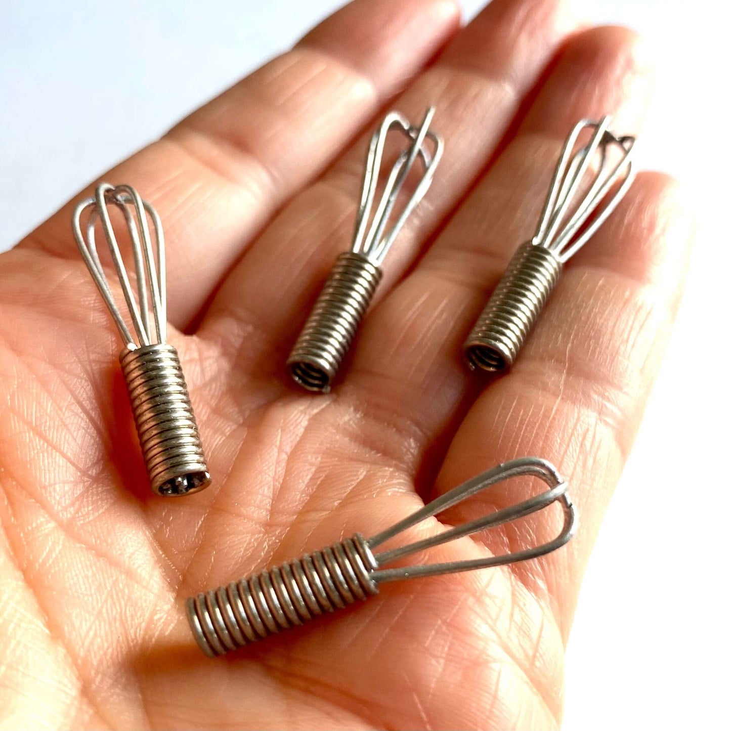 Tiny kitchen Whisk 1/12 scale Dollhouse kitchen Utensil Egg beater - Blacksparrowuk