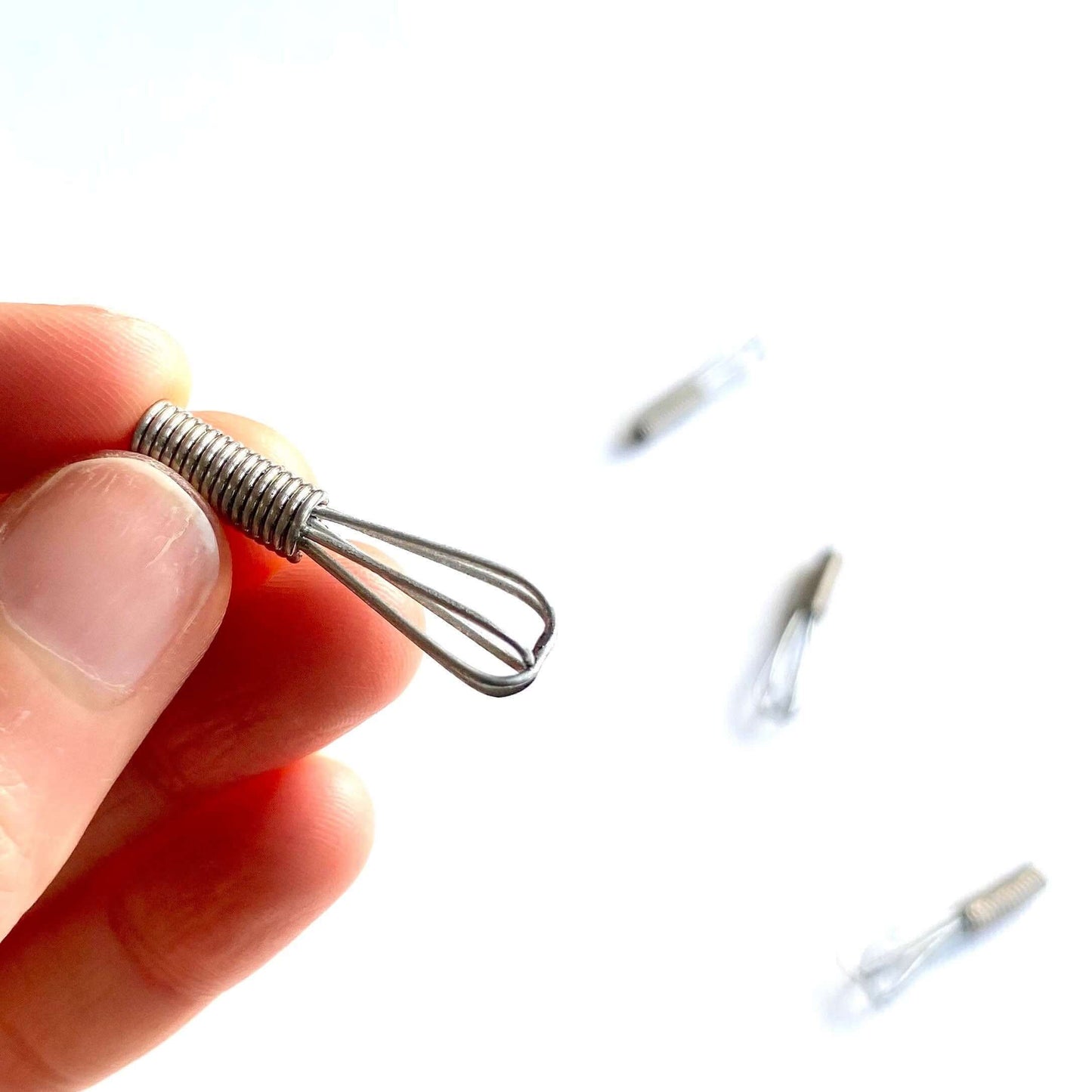 Tiny kitchen Whisk 1/12 scale Dollhouse kitchen Utensil Egg beater - Blacksparrowuk