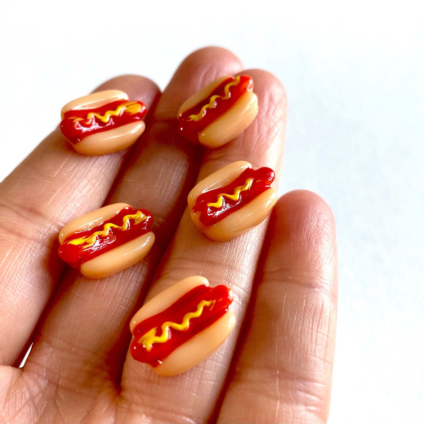 Miniature hotdog 1/12 scale Food decoden - Blacksparrowuk