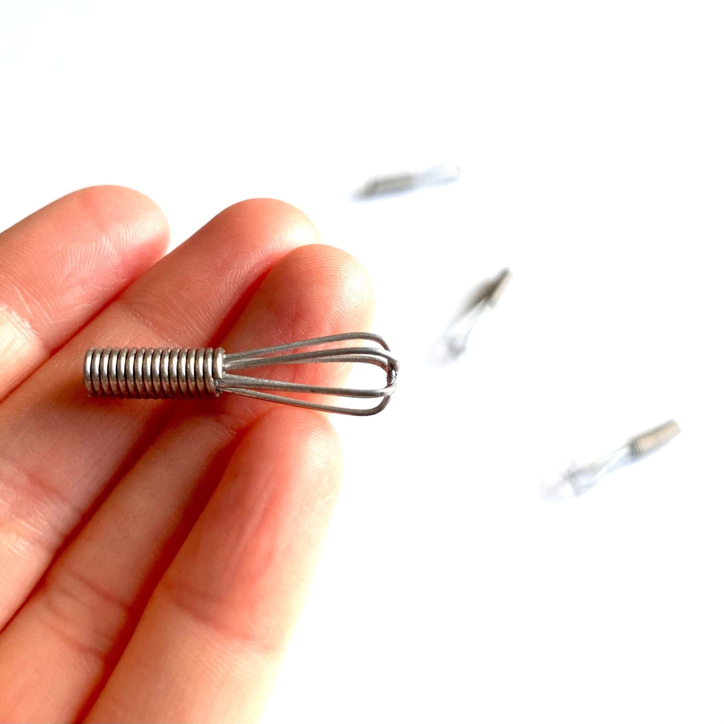 Tiny kitchen Whisk 1/12 scale Dollhouse kitchen Utensil Egg beater - Blacksparrowuk