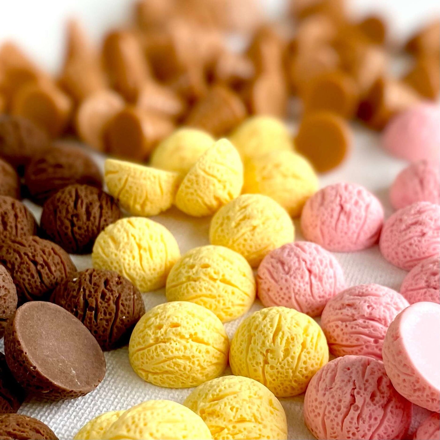 Resin Ice cream scoops Half round flat back - Blacksparrowuk