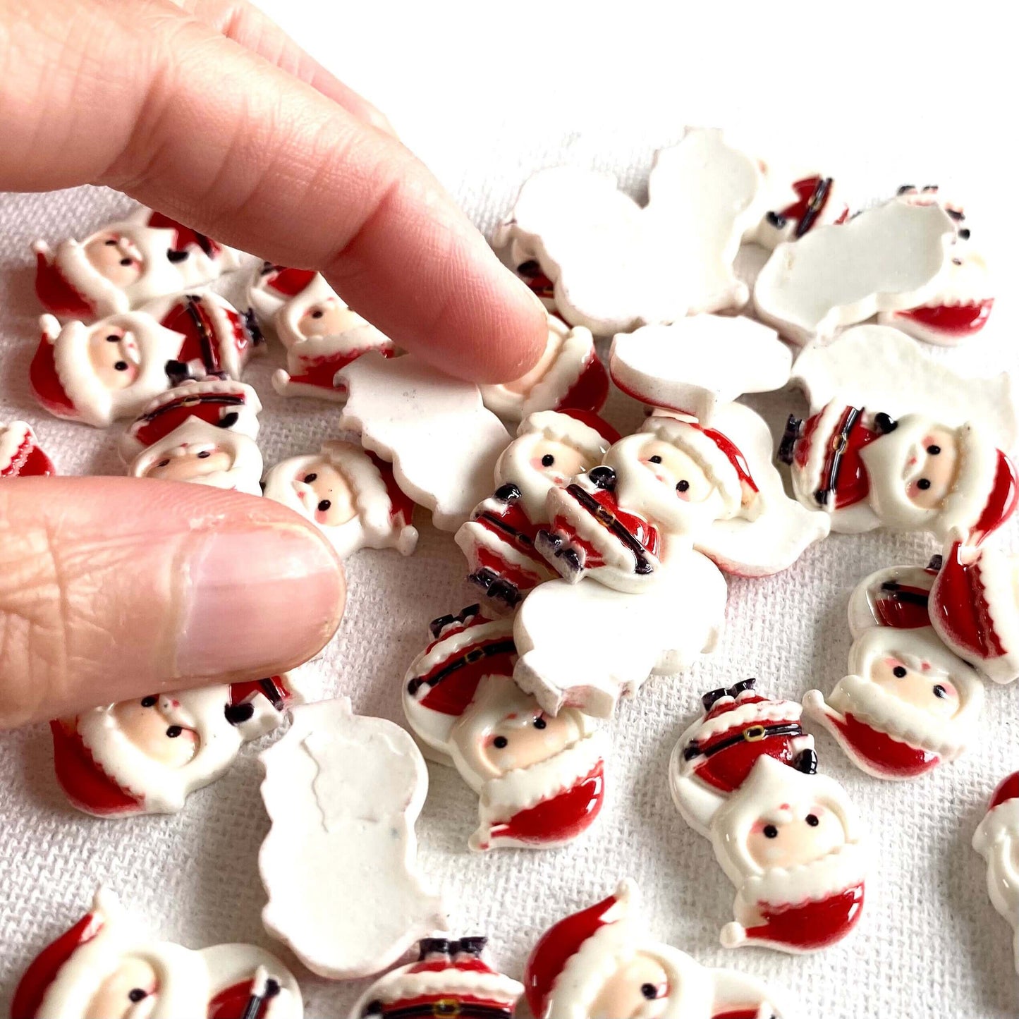 Santa charms Miniature Father Christmas Flat back resin charm figurines - Blacksparrowuk