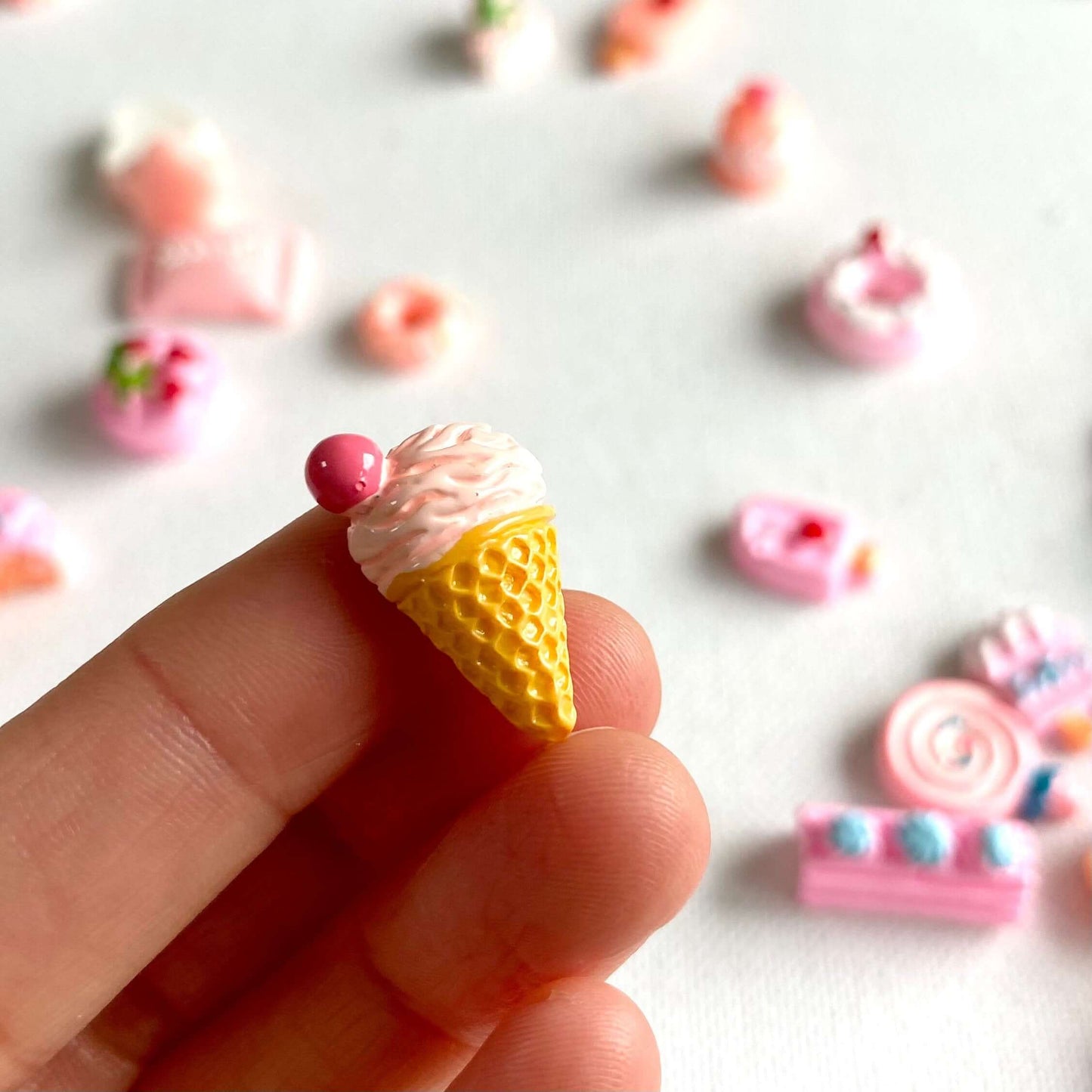 Pink set Miniature Chocolate Cake Ice Cream random mix selection resin food - Blacksparrowuk