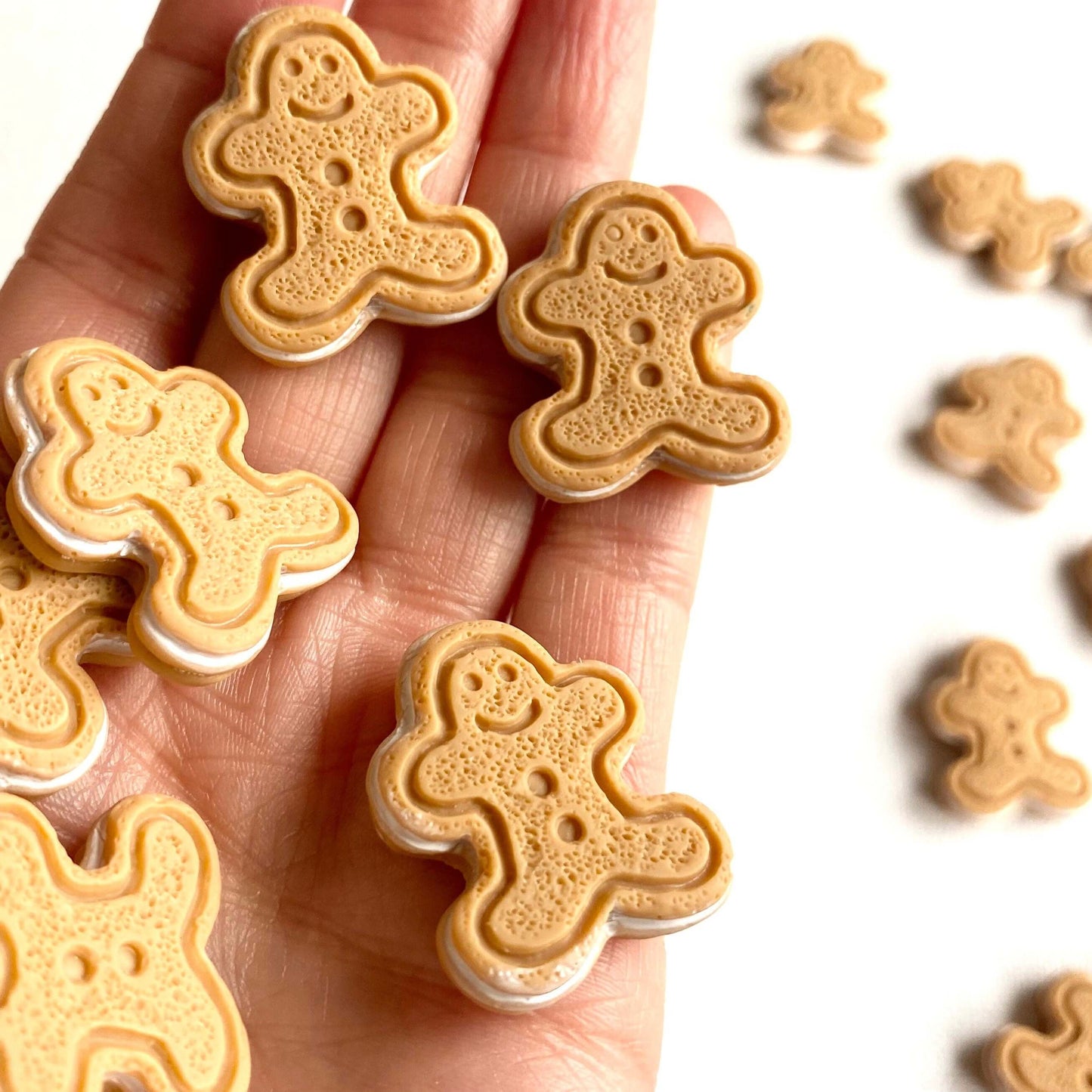 Miniature Gingerbread men biscuits charms - Blacksparrowuk