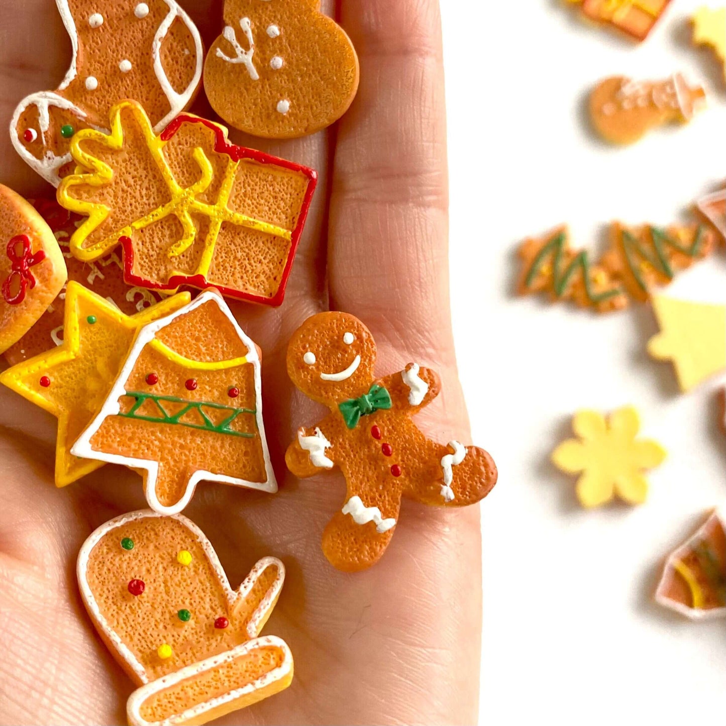 Christmas Cookie mix resin Fake food Flat back cabochon Random selection - Blacksparrowuk