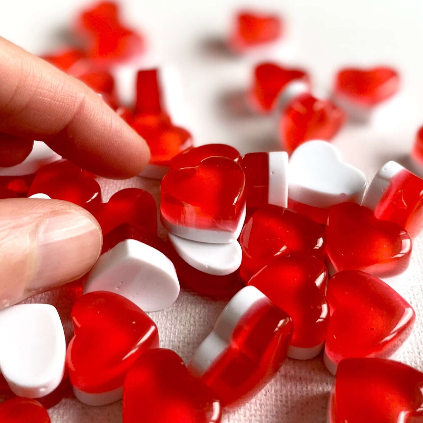 Valentines Day Love heart charms resin Red heart charms 15mm UK seller Fake candy DIY craft supplies - Blacksparrowuk
