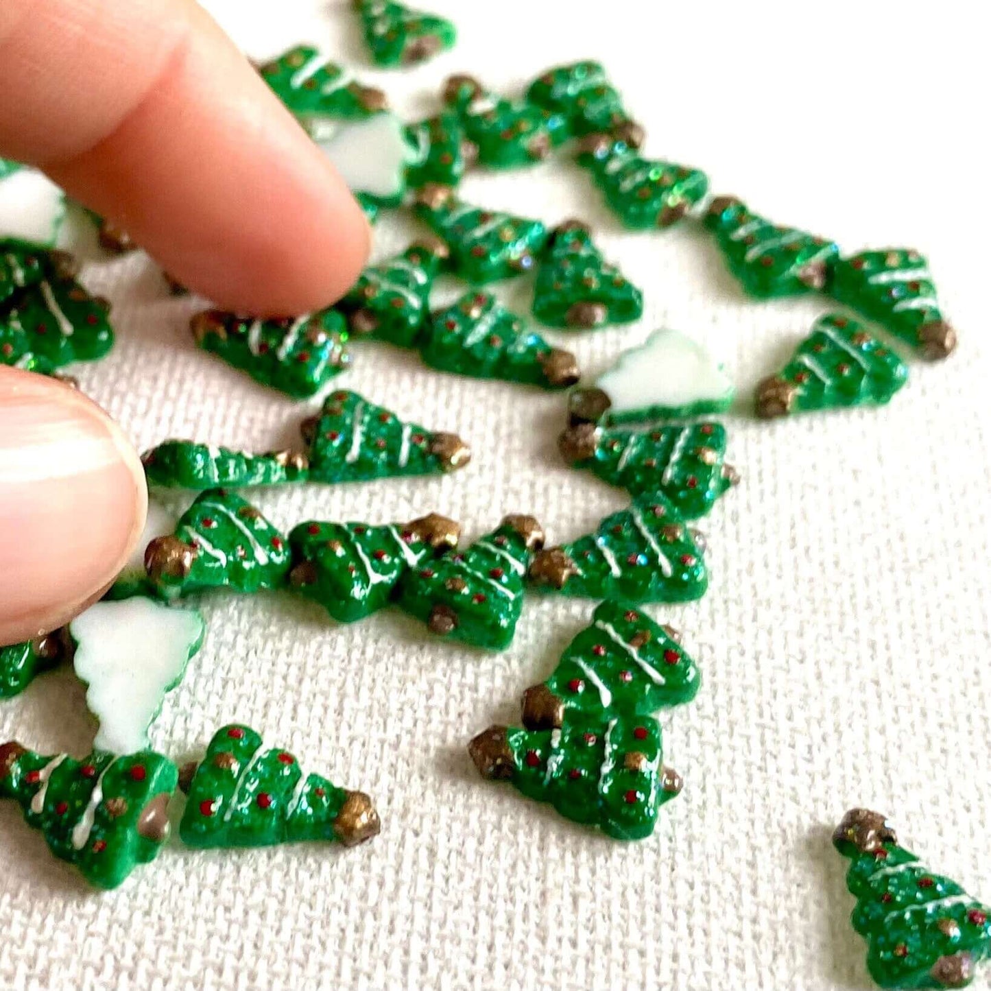 Tiny Christmas tree charms Nail decoration Resin Nail art - Blacksparrowuk