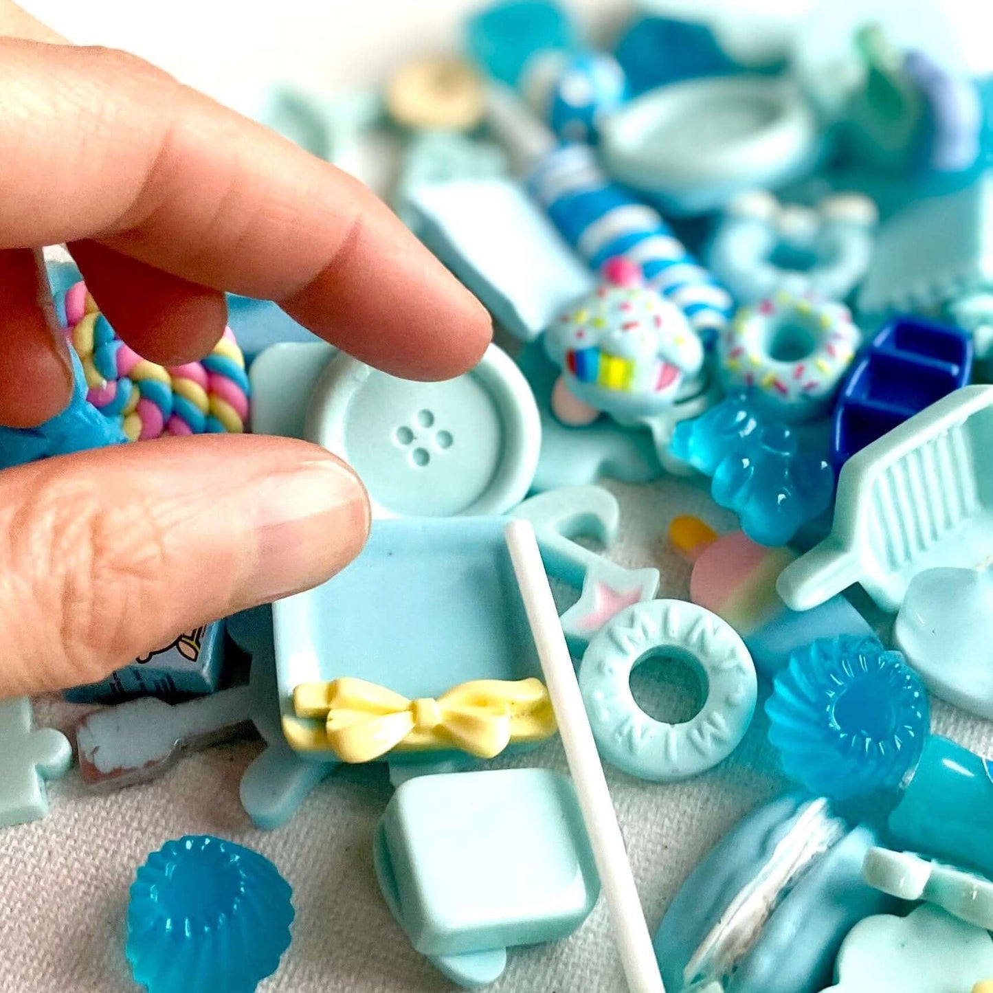Blue set Miniature resin Food Toy Kitchen random mix selection - Blacksparrowuk