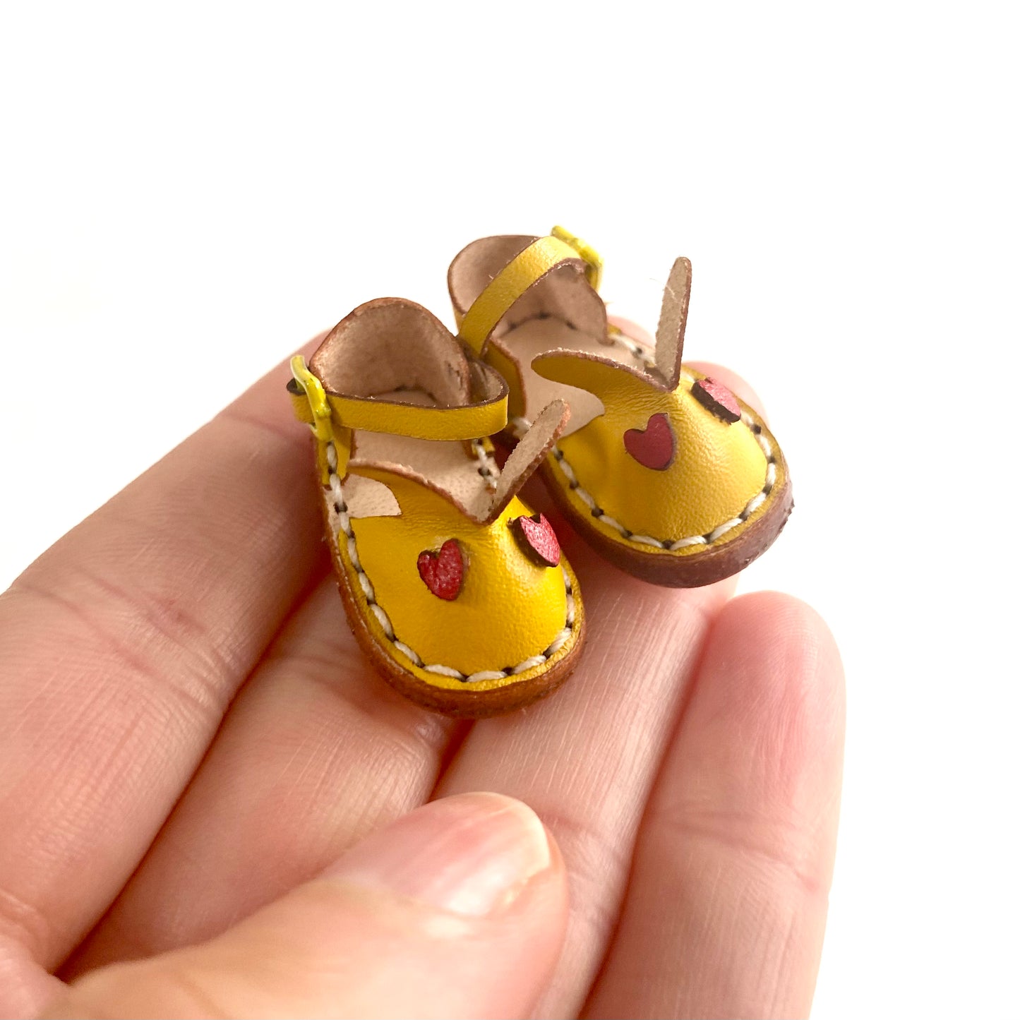 Tiny leather doll shoes Yelow Loveheart Bunny Blythe doll shoes 25mm Doll buckle shoes - Blacksparrowuk
