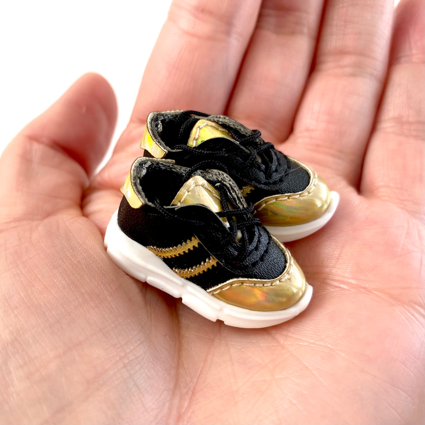 Blythe doll trainers 26mm Black Gold Doll sneakers Miniature Sports shoes - Blacksparrowuk