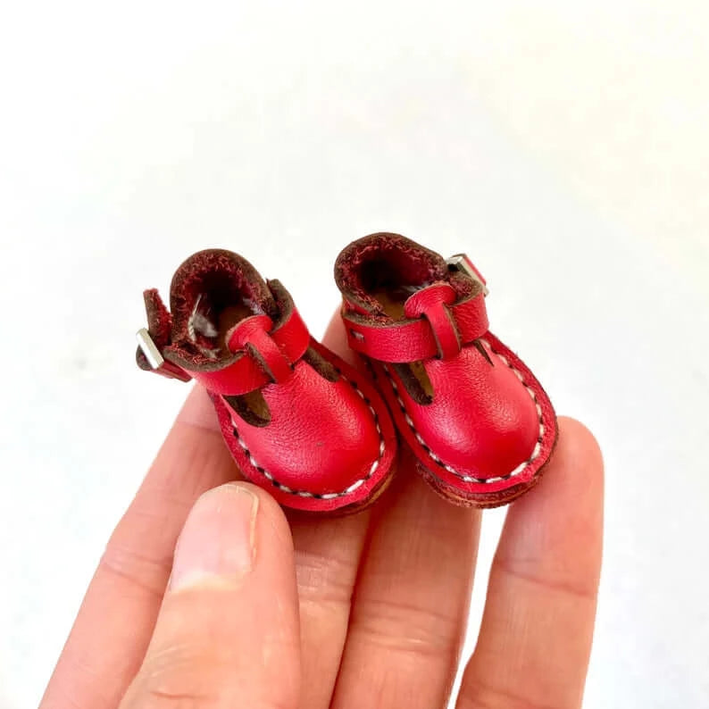 Tiny leather doll shoes Blythe doll shoes Red Doll boots 37mm Red Doll buckle shoes - Blacksparrowuk