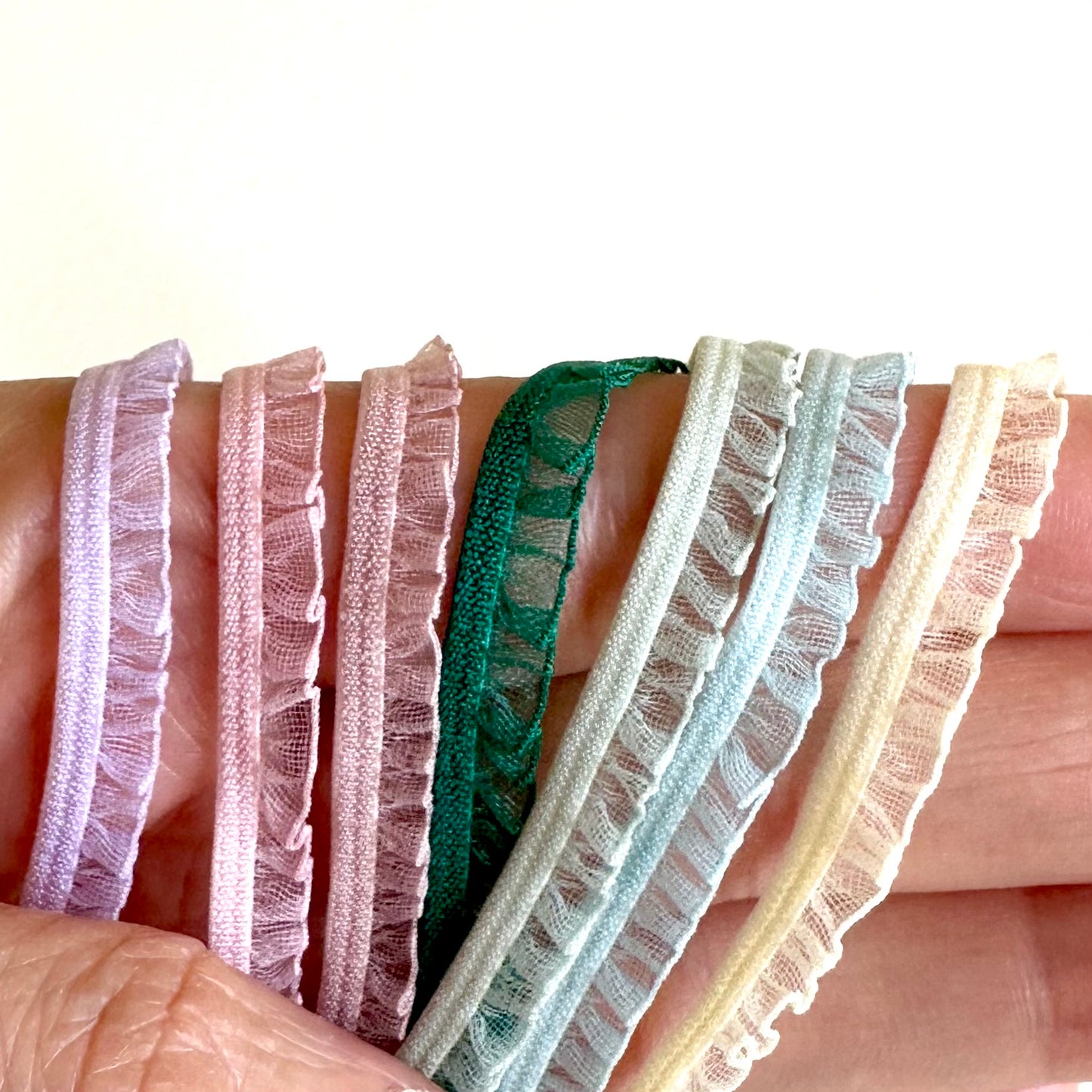 6mm elastic colourful stretchy lace trim 2mtrs