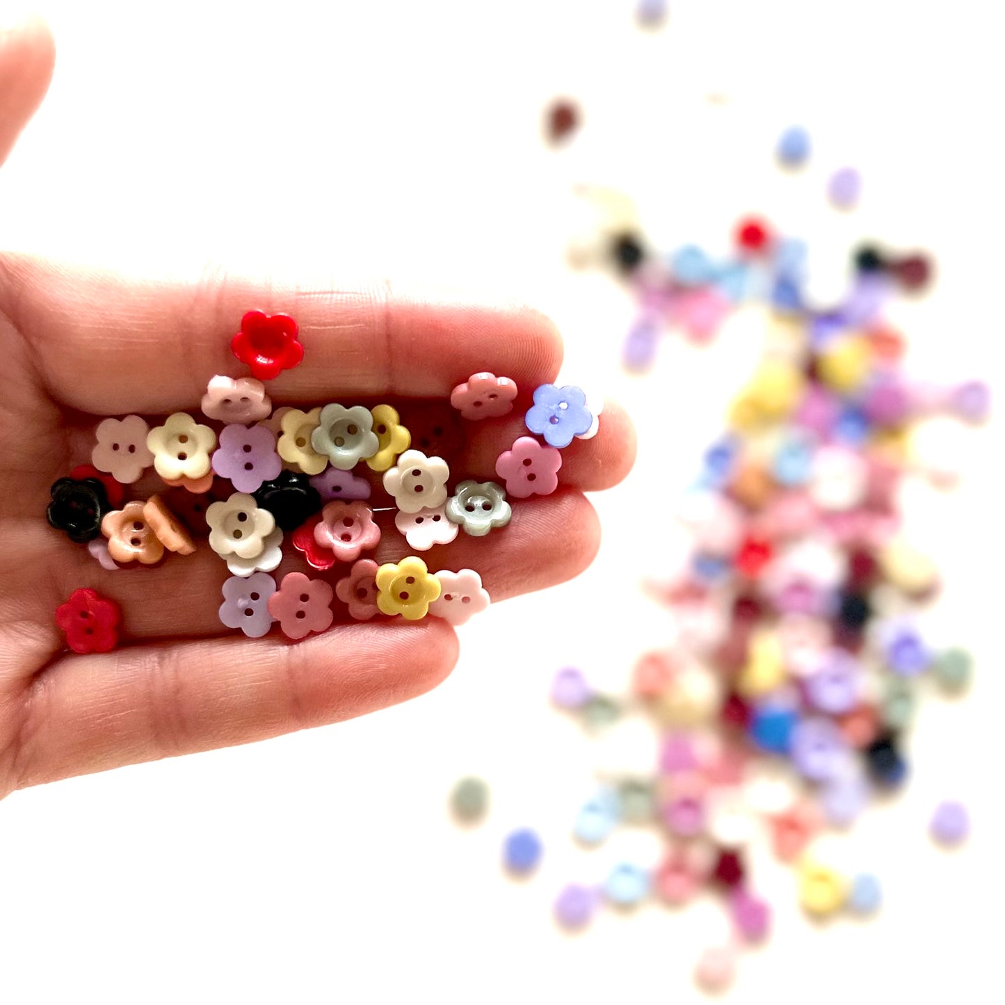 8mm Miniature flower buttons 2 Hole plastic